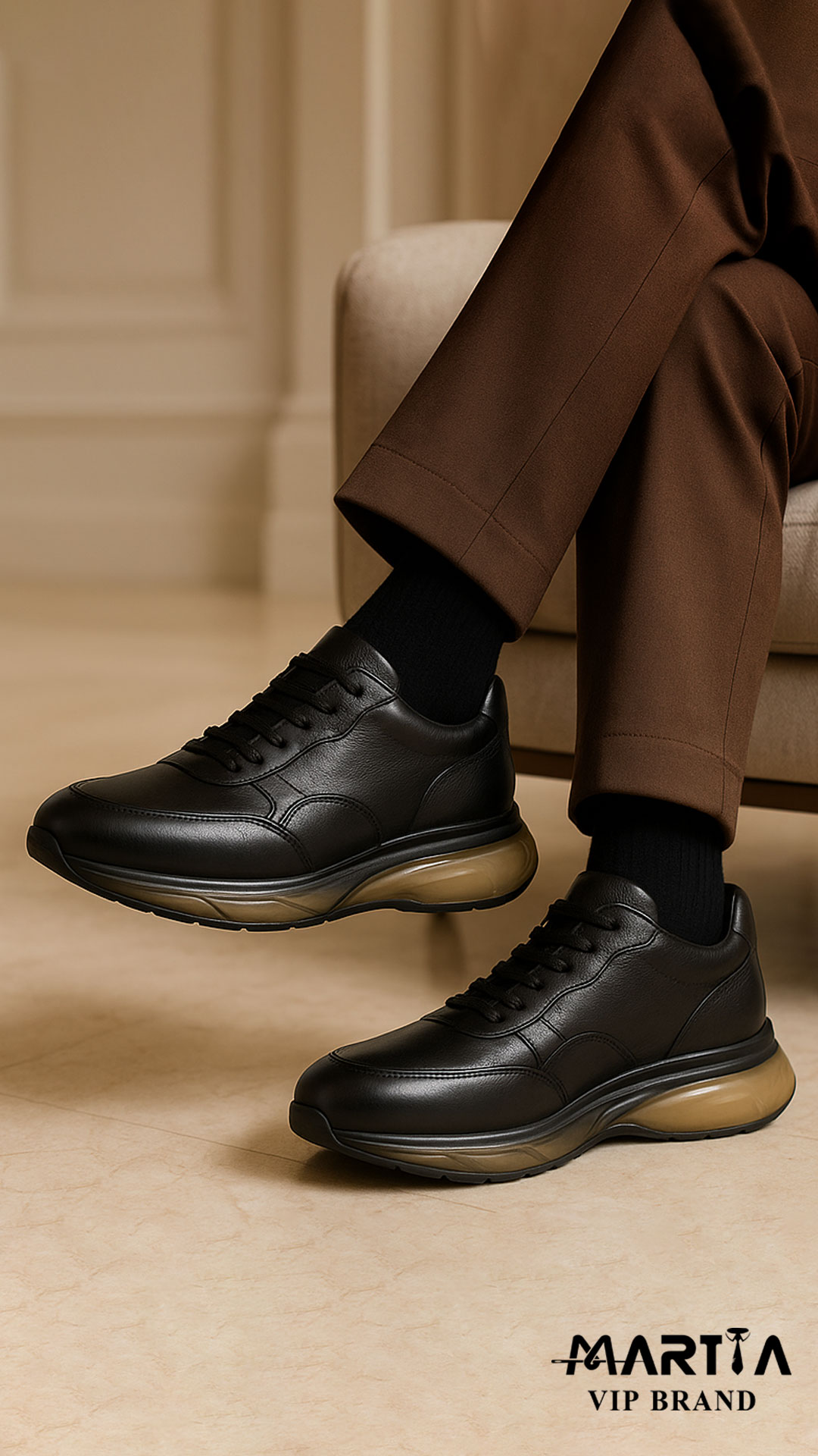 کفش اسپرت لژدار